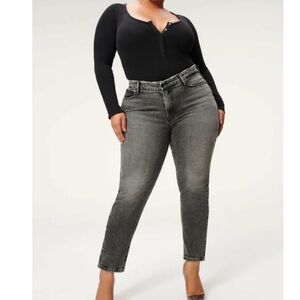 GOOD CLASSIC LOW WAIST FRAY